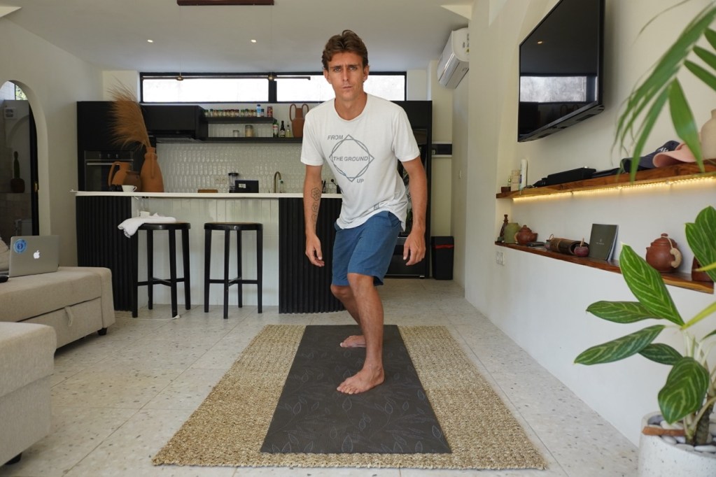 Practicing surfing pop up technique at home